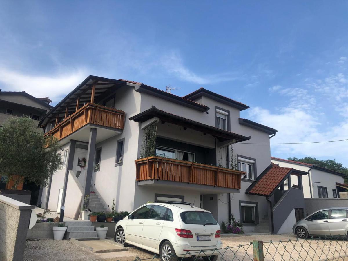 Apartments Fort Пула Екстер'єр фото