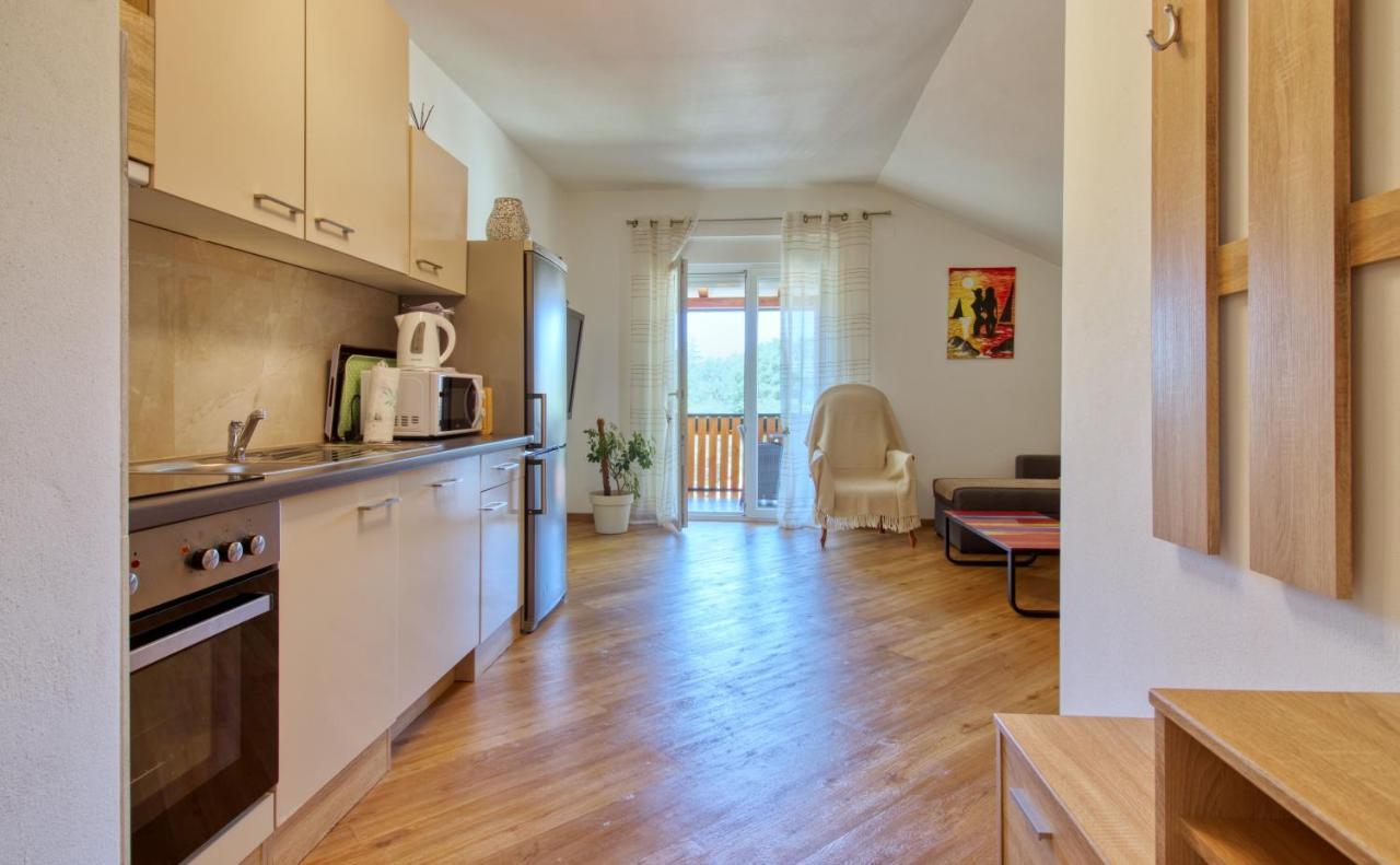 Apartments Fort Пула Екстер'єр фото